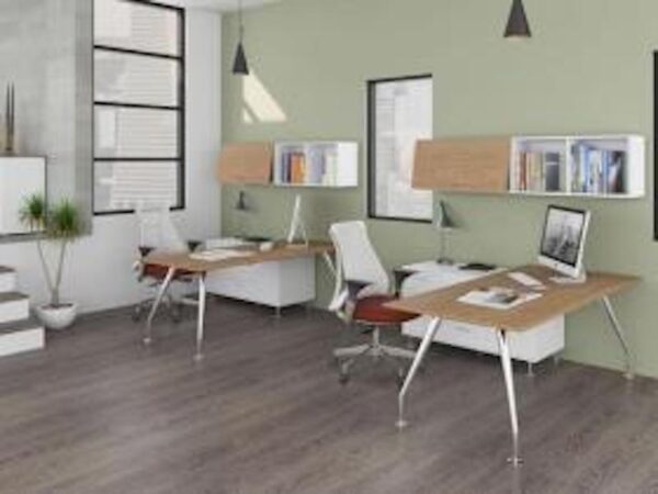 Escritorio Miro Operativo con Credenza Lateral Newform